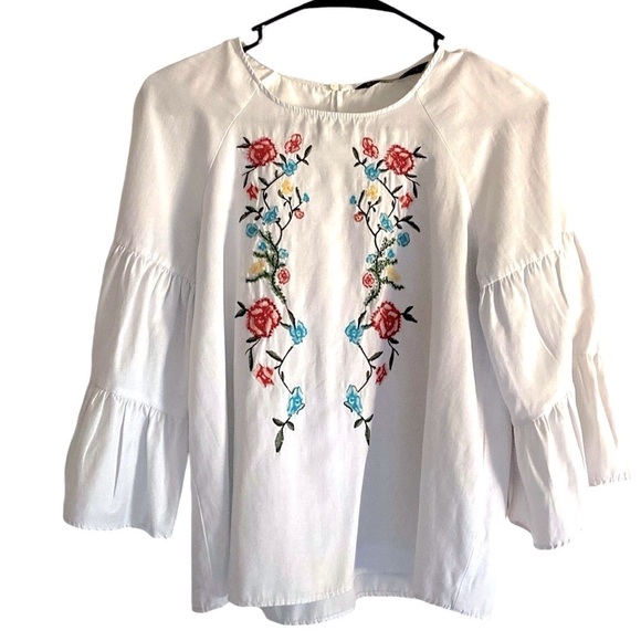 Zara Tops - Zara Basic Women’s Floral Embroidered White Bell Sleeve Blouse Size Small